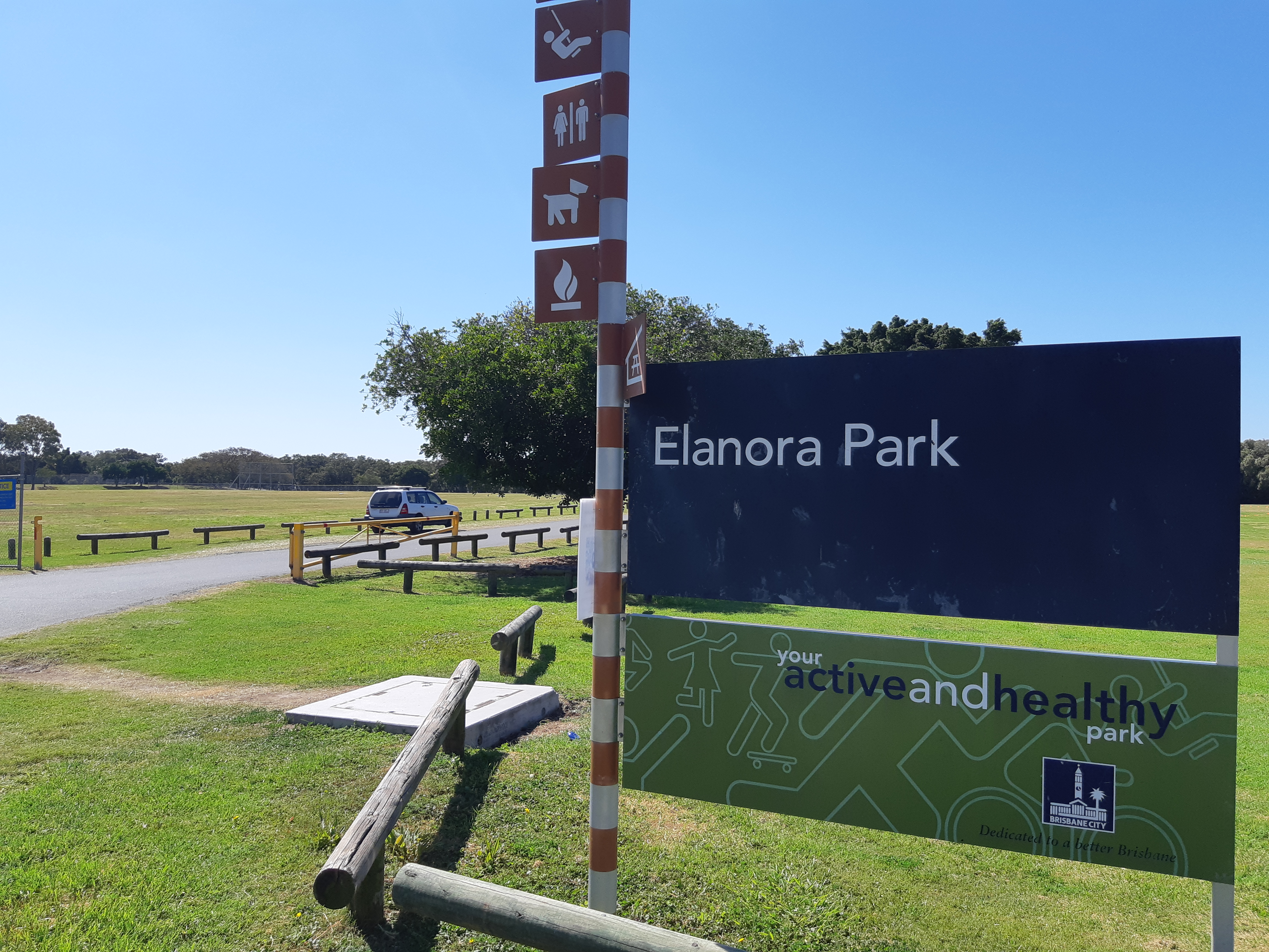 Elanora Park Entrance